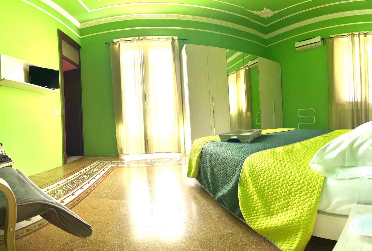 Bohème B&B al centro di Palermo Esterno foto